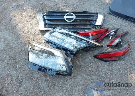 2025 Nissan Pathfinder Sv Fwd from USA, damaged, VIN 5N1DR3BB1SC231381